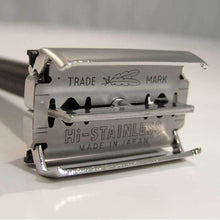Load image into Gallery viewer, Jatai Feather Double-Edge Shaving Razor
